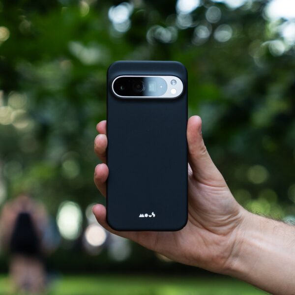 MagSafe® Compatible Jet Black Phone Case - Super Thin - Image 34